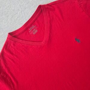 Polo Ralph Lauren Mens Red V-Neck T-Shirt Short Sleeve  Pony Logo Size Medium